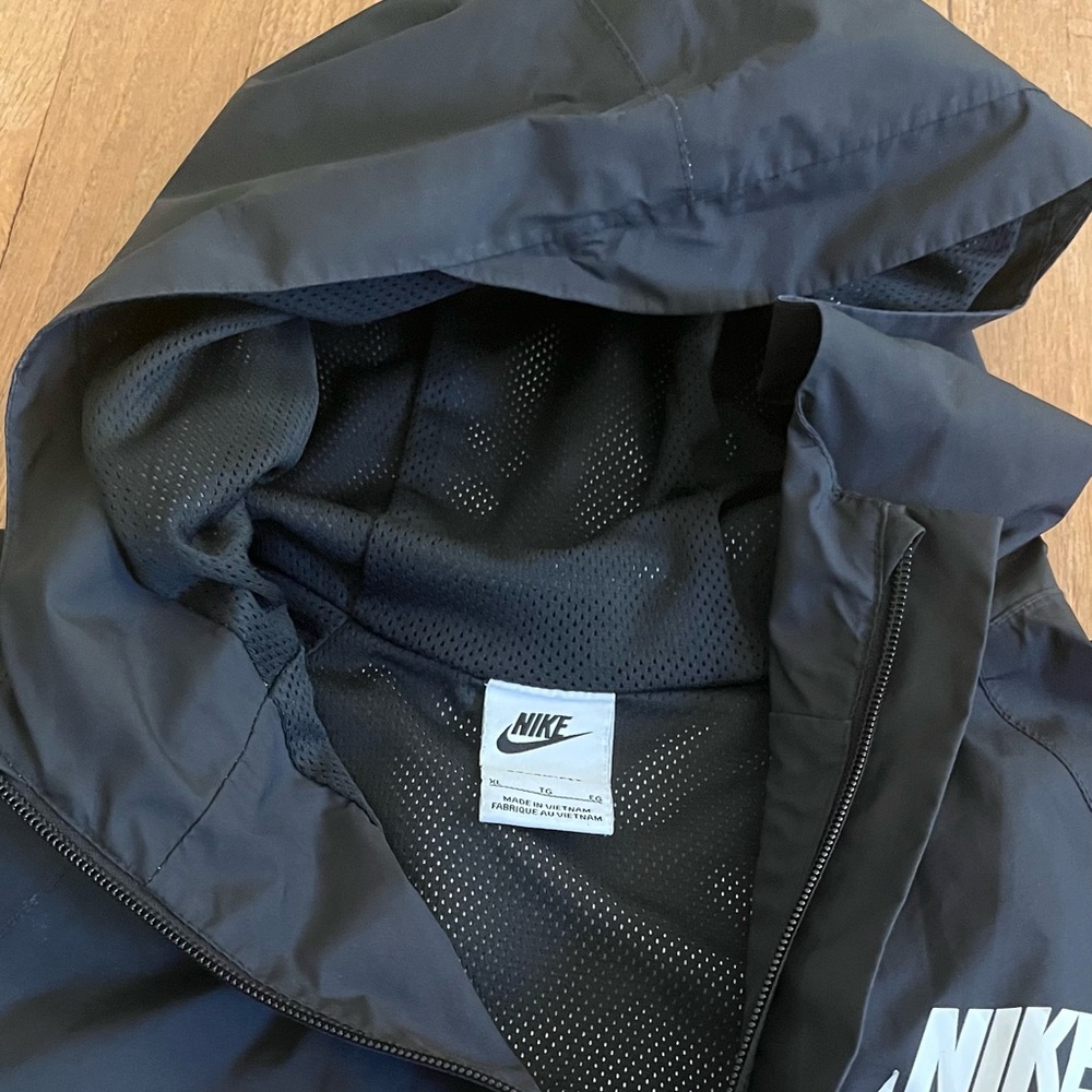 Nike Midnight Black Hooded Windbreaker - Picture 2 of 5